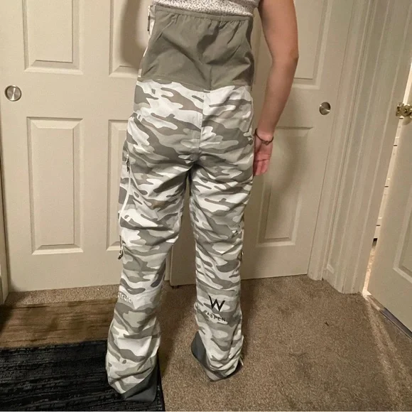 Starfe W Aspen Scarlet Bib Pants - Picture 3 of 8